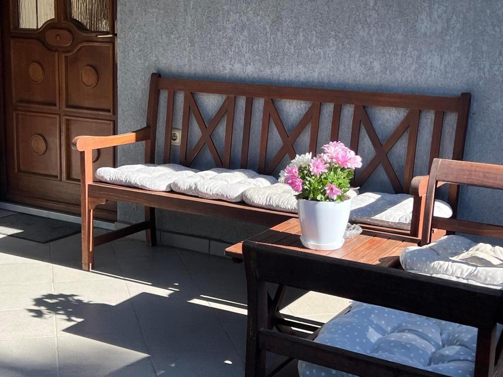 Ferienwohnung Friendly Rent Pristina Exterior foto