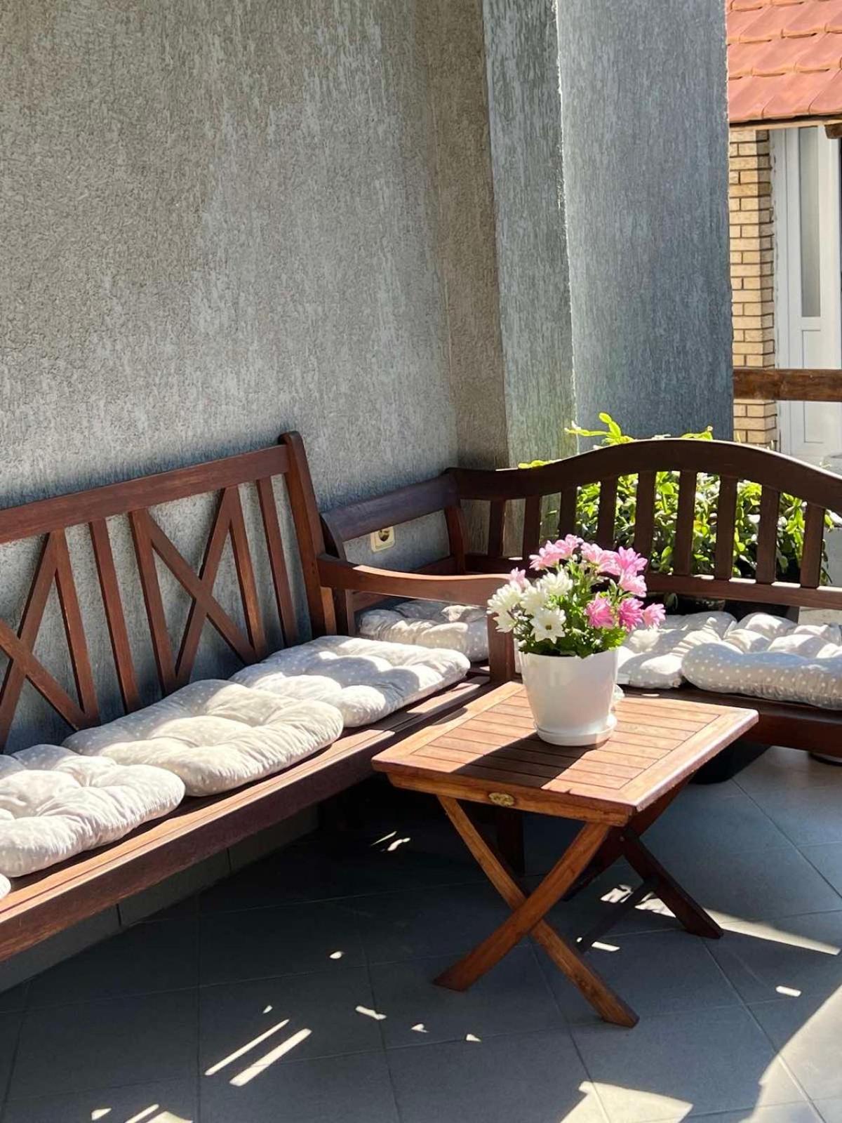Ferienwohnung Friendly Rent Pristina Exterior foto